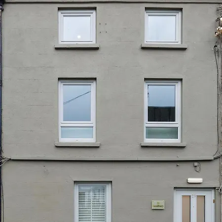 Bed & Breakfast Sandbury Town House *