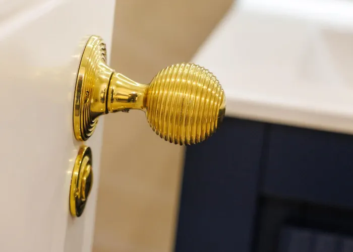 Sandbury Town House Bed & Breakfast